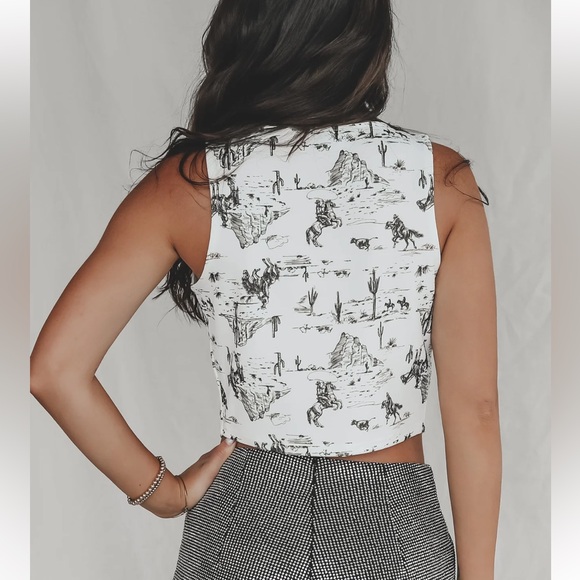 TRUE TO IT WESTERN COWBOY PRINT TOP - Picture 5 of 8